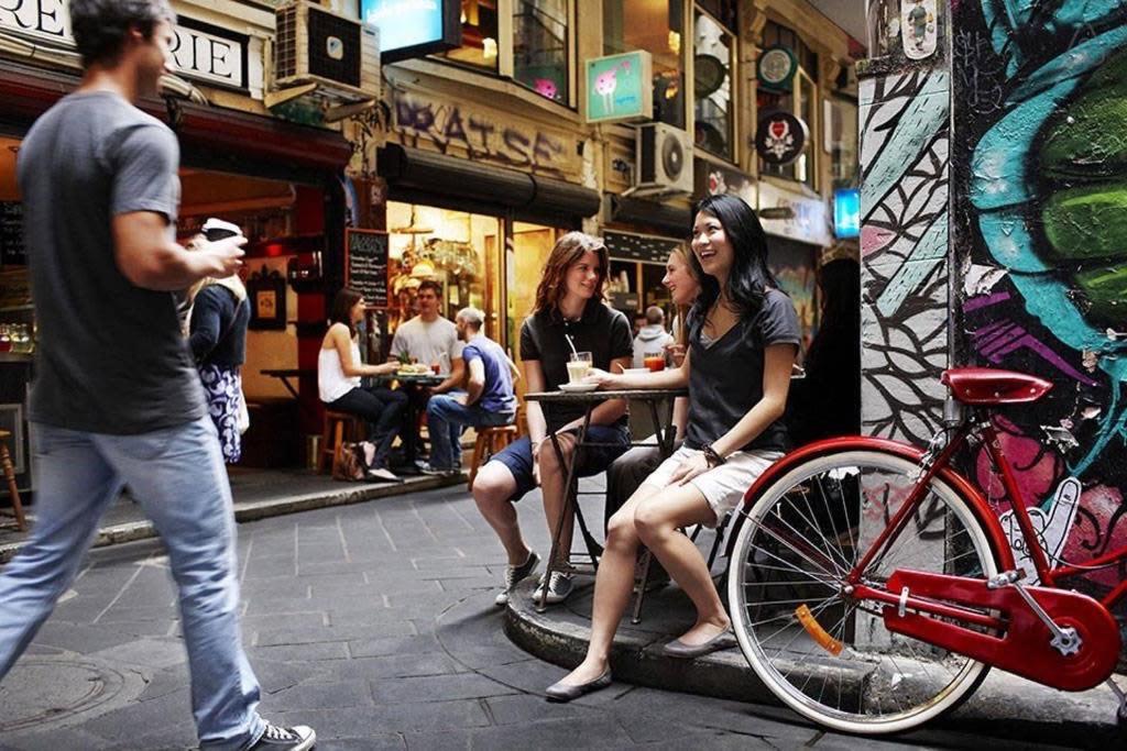 A Chic & Comfy 2Br Apt Near Federation Square เมลเบิร์น ภายนอก รูปภาพ